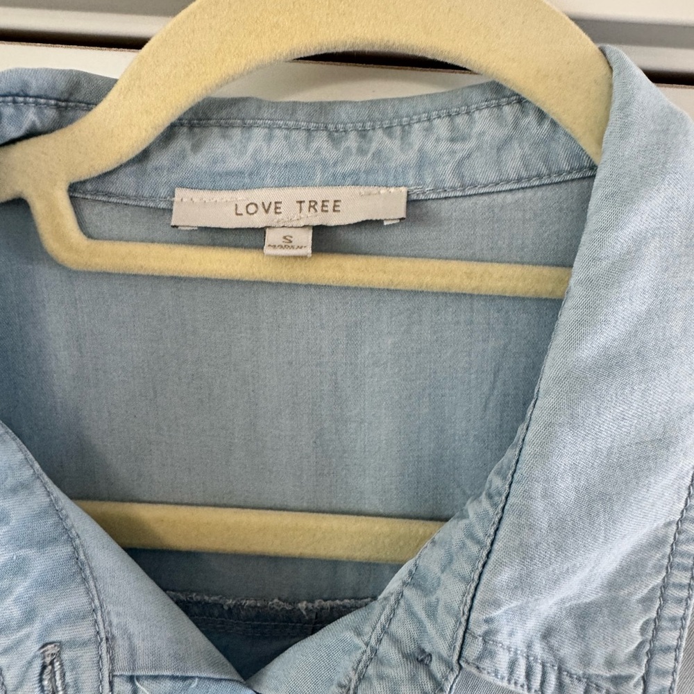 Light Blue Button-Up Shirt - Picture 2 of 3